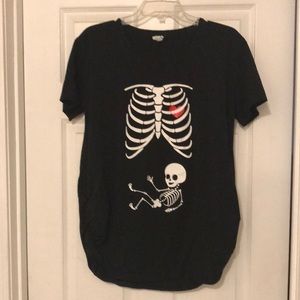 Maternity Halloween Skeleton X-ray black tshirt